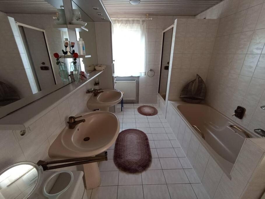 Ferienwohnung Marell Grosswallstadt Ngoại thất bức ảnh